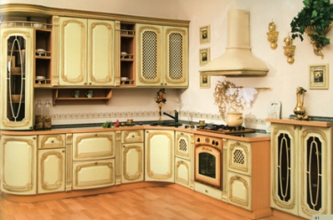 Кухня с золотой патиной Жозефина